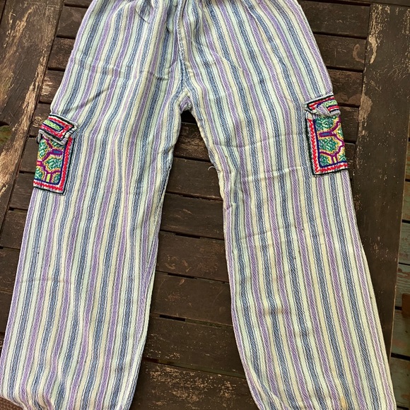 Icaros shipibo embroidered pants and shirt - Picture 8 of 13